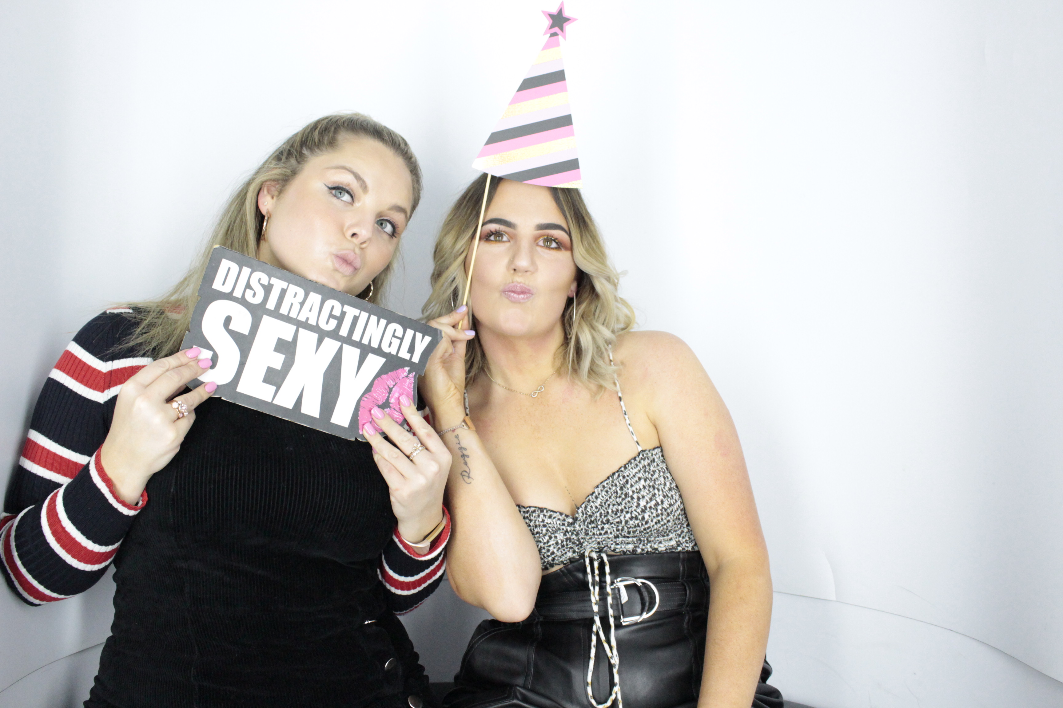 Chlöe’s 21st | View more photos from the event at gallery.myphotoboothexperience.co.uk/u/MyPhotoBoothExperienceLtd/Chlöe’s-21st